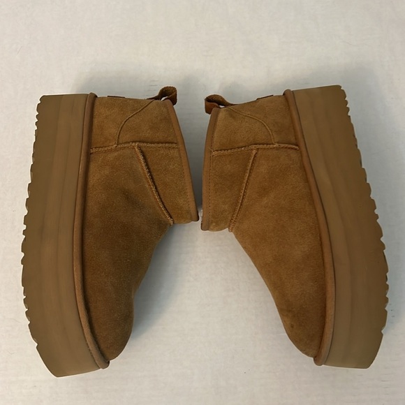 UGG PLATFORM CLASSIC MINI BOOTS 10 - Picture 13 of 16